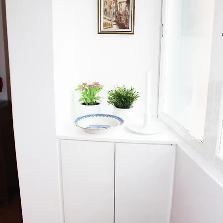 Rocha - Sunny & Cousy 2 Bedrooms In Campo De Ourique Apartment