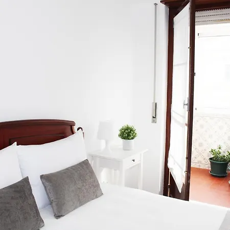 Apartment Rocha - Sunny & Cousy 2 Bedrooms In Campo De Ourique Lisbon