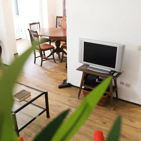 Rocha - Sunny & Cousy 2 Bedrooms In Campo De Ourique
