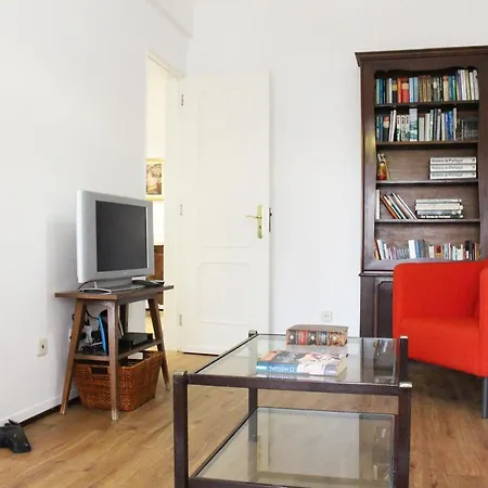 Rocha - Sunny & Cousy 2 Bedrooms In Campo De Ourique * Lisbon